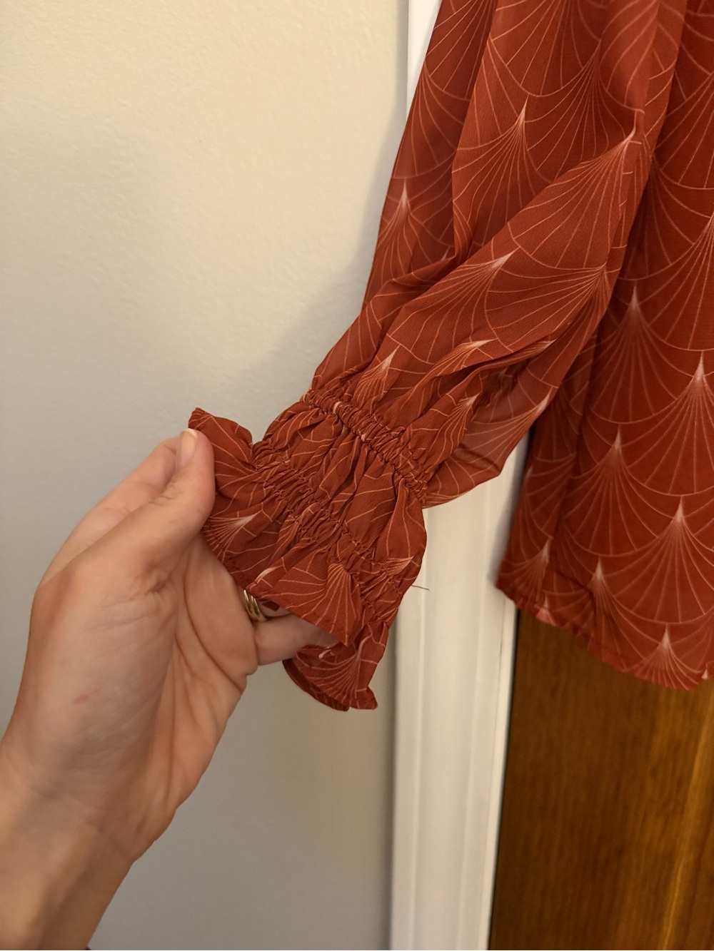Bohme ✨ Rust Patterned High-Neck Blouse - Picture 2 of 4
